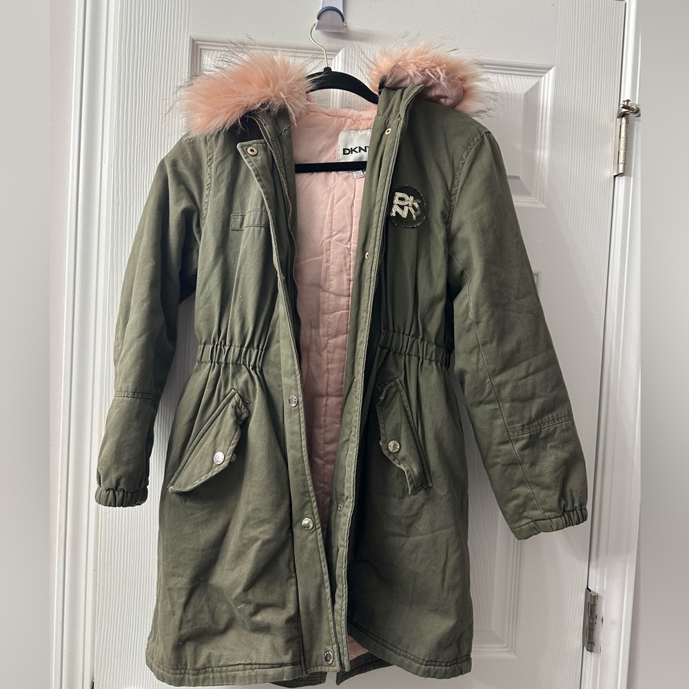 Girls DKNY Parka olive green with pink size 14/16